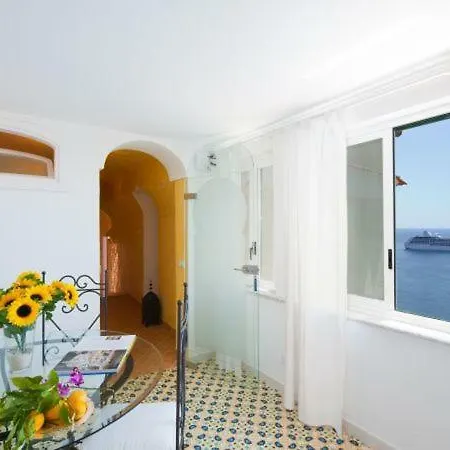 Sleeps 6 Air Con Wifi Holiday home